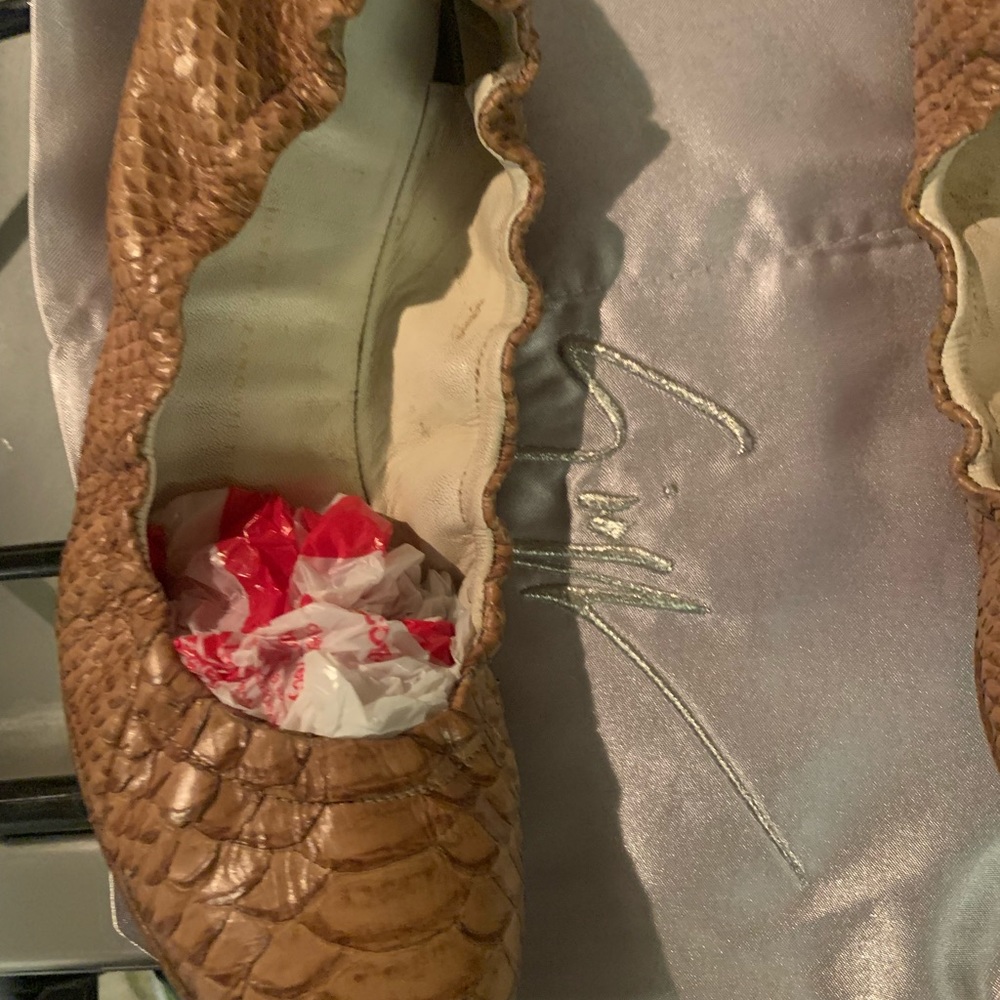 Size 7 - Picture 3 of 4